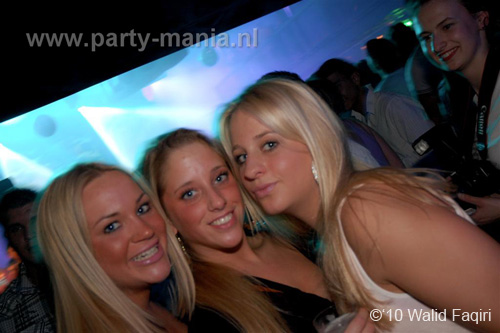 100403_023_los_partymania