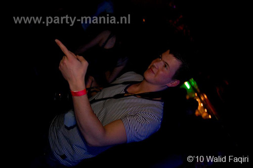 100403_028_los_partymania