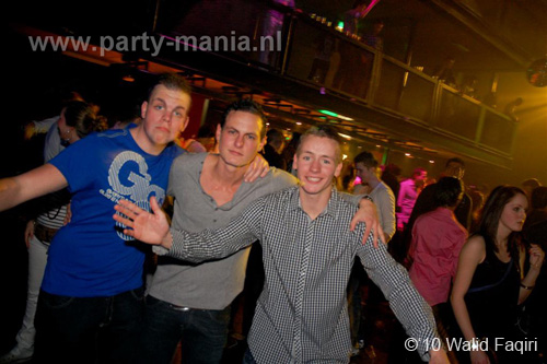 100403_077_los_partymania