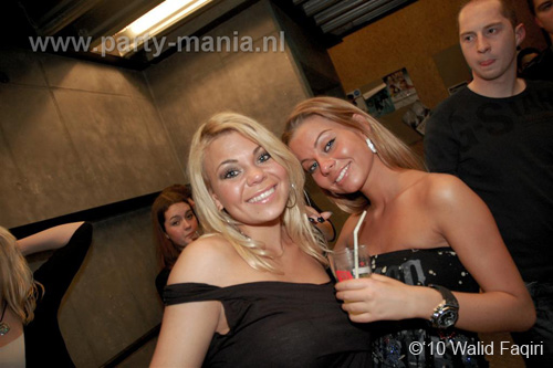 100403_089_los_partymania