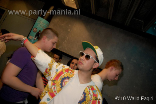 100403_104_los_partymania