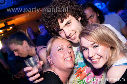 100404_022_michel_de_hey_partymania