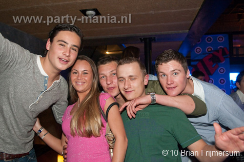 100404_031_michel_de_hey_partymania