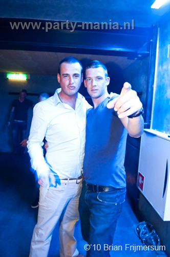 100404_046_michel_de_hey_partymania