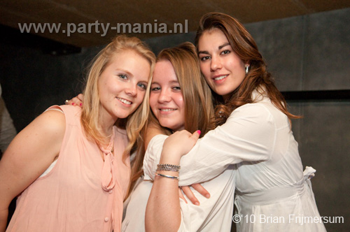 100404_054_michel_de_hey_partymania