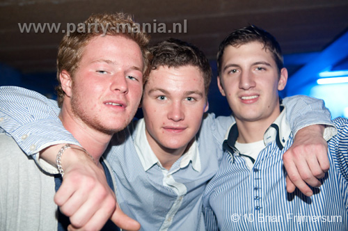 100404_057_michel_de_hey_partymania