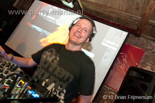 100416_010_hier_en_toen_partymania