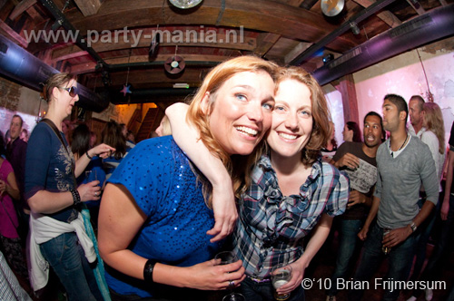 100416_014_hier_en_toen_partymania