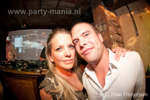 100416_022_hier_en_toen_partymania