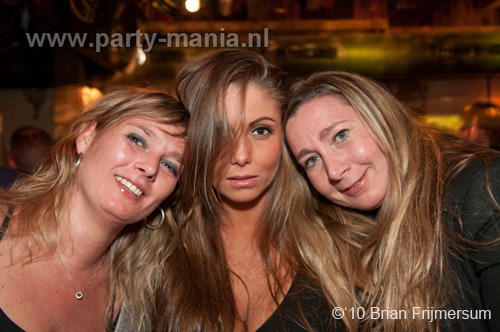 100416_025_hier_en_toen_partymania