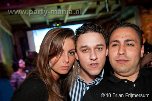 100416_027_hier_en_toen_partymania