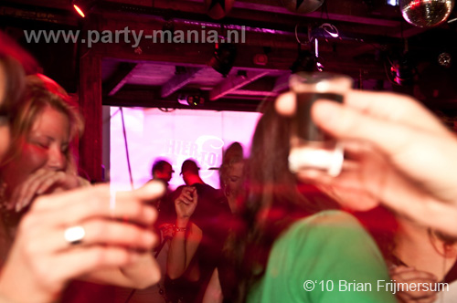 100416_036_hier_en_toen_partymania