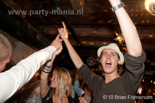 100416_043_hier_en_toen_partymania