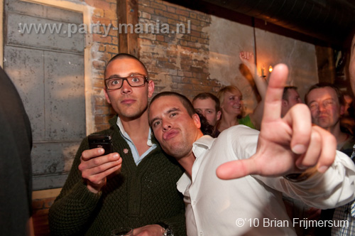 100416_044_hier_en_toen_partymania