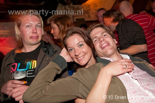 100416_048_hier_en_toen_partymania