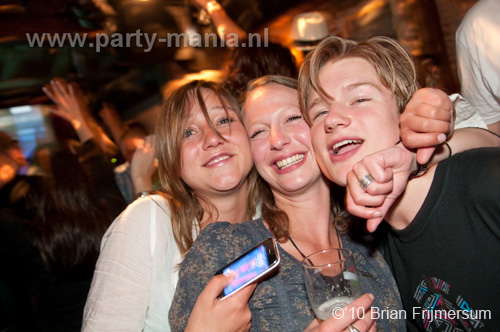 100416_050_hier_en_toen_partymania