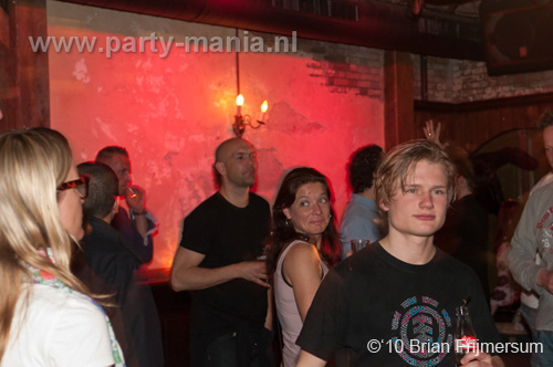 100416_063_hier_en_toen_partymania