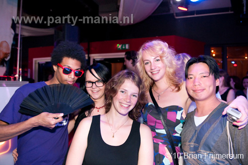 100417_000_80s_90s_partymania