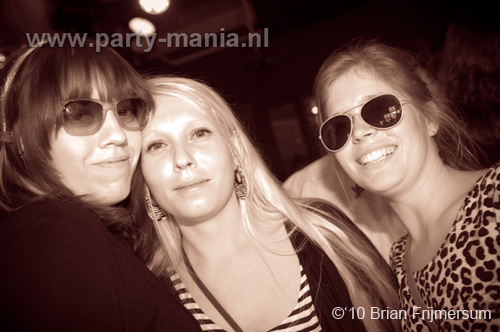 100417_044_80s_90s_partymania