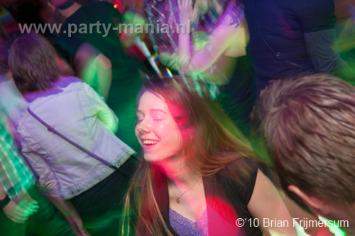 100417_055_80s_90s_partymania