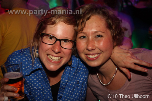 100417_076_80s_90s_partymania