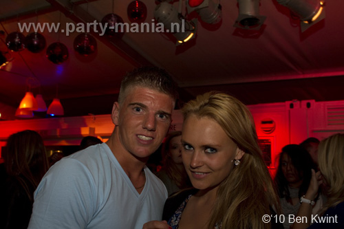 100424_002_los_partymania