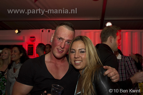 100424_004_los_partymania