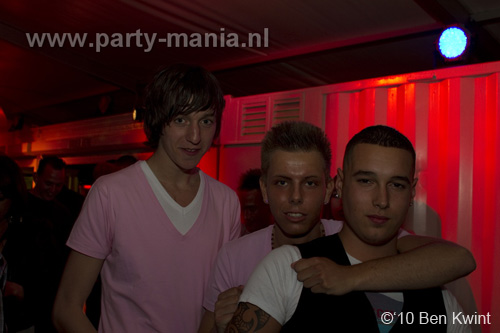 100424_006_los_partymania