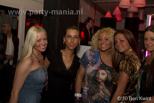 100424_011_los_partymania