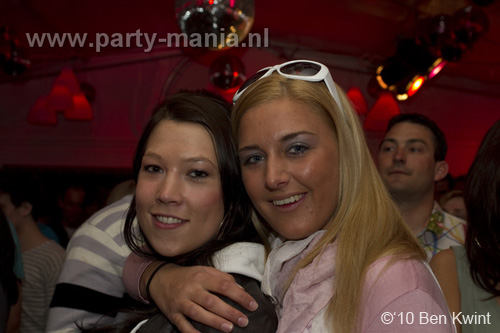 100424_021_los_partymania