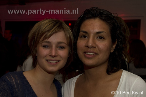 100424_028_los_partymania