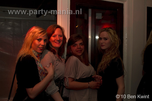 100424_032_los_partymania