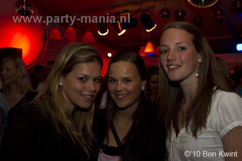 100424_033_los_partymania