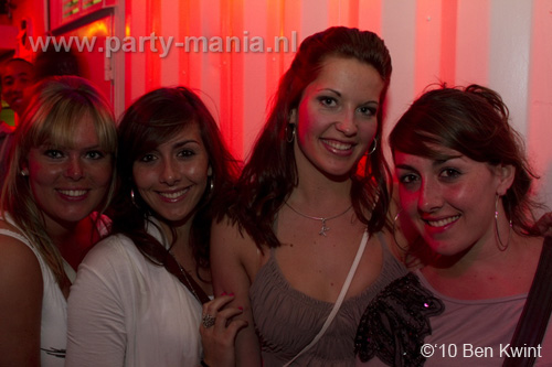 100424_042_los_partymania