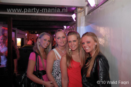 100424_012_los_partymania