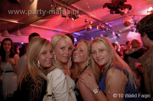100424_044_los_partymania