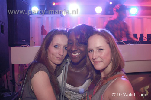 100424_047_los_partymania