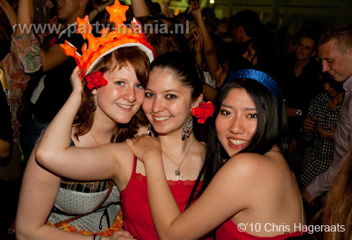 100429_053_billy's_royal_ball_partymania