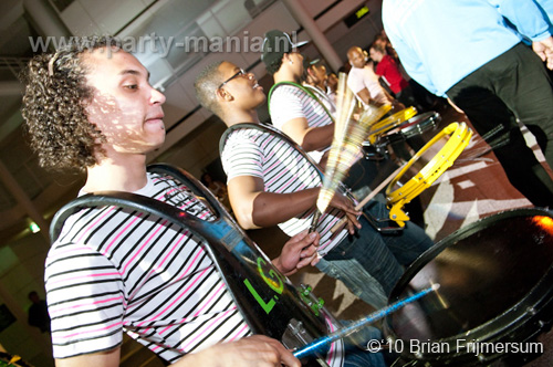 100429_125_billytheklit_partymania