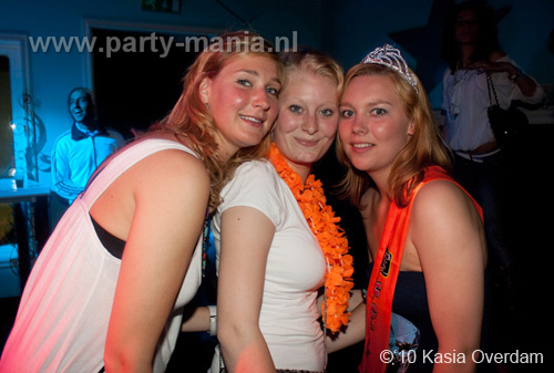 100429_011_le_paris_partymania