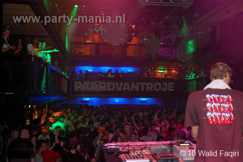 100429_044_paard_partymania