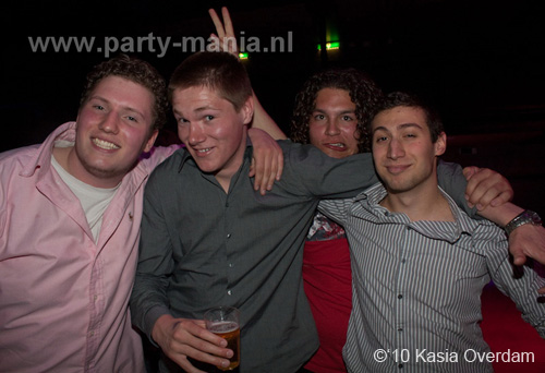 100506_001_paard_no_partymania