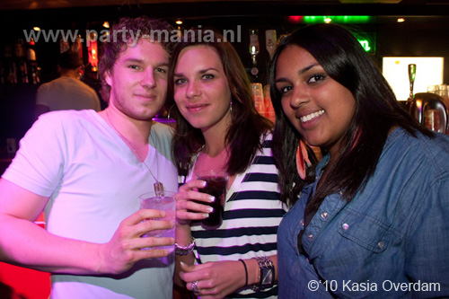 100506_015_paard_no_partymania