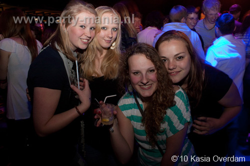 100506_032_paard_no_partymania