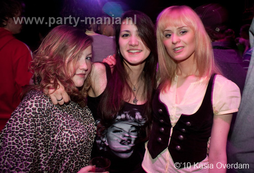 100506_036_paard_no_partymania