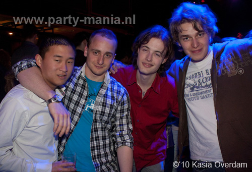 100506_037_paard_no_partymania