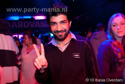 100506_043_paard_no_partymania