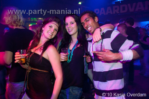 100506_047_paard_no_partymania