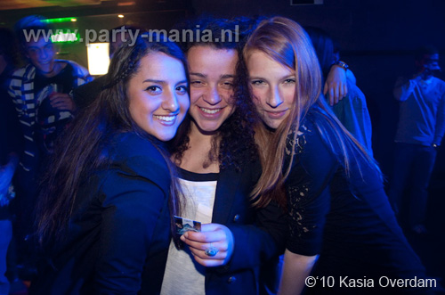 100506_048_paard_no_partymania