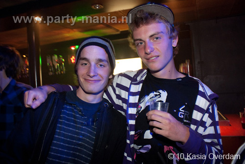 100506_049_paard_no_partymania